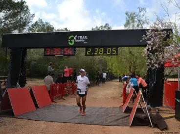 Llegada a la meta pasadas las dos horas y media de carrera