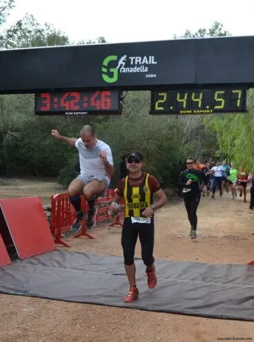Llegada al punto de meta de la Granadella Trail