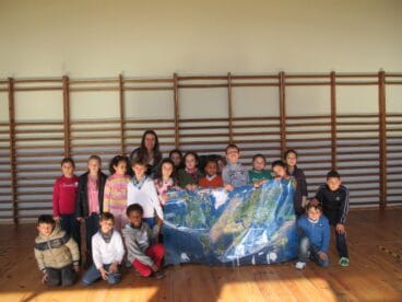 Los alumnos del Vicente Tena y Colegio Arenal se unen para celebrar el día de la paz