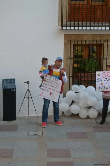 Los venezolanos presentes reclamaron sus derechos