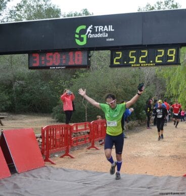 Línea de meta de la Granadella Trail 2014