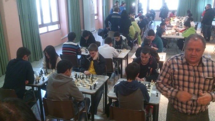 El Club Escacs Xàbia  cerca de la permanencia