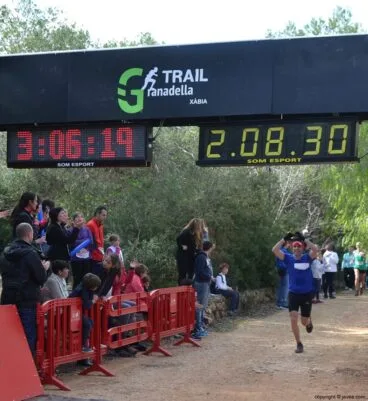 Todos celebraban la llegada a la meta