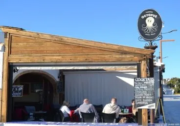 Bar de copas Octopus en la Playa del Arenal de Jávea