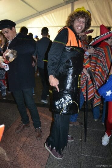 Disfraces ingeniosos en el Carnaval de Jávea