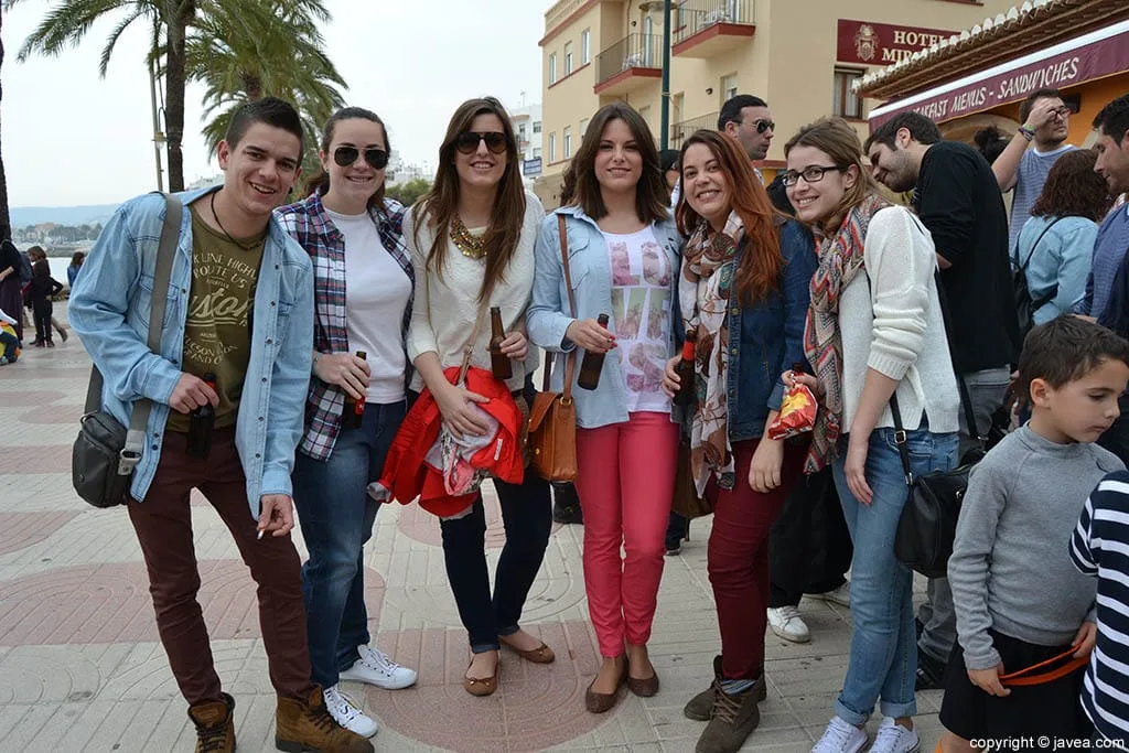 El paseo marítimo de Jávea acogió el mig any de baret de bous