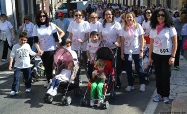 Grupo de amigas durante el recorrido de la VI Cursa de la Dona de Xàbia