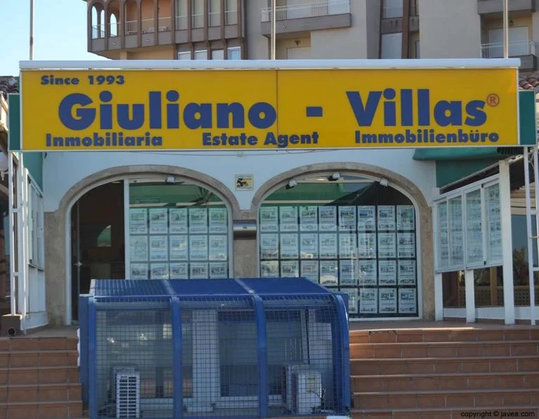 Inmobiliaria Giuliano-Villas en Jávea