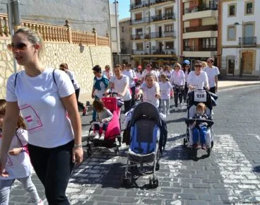 Participantes de la cursa de la dona en su sexta edición