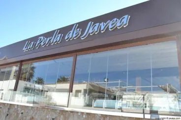 Restaurante La Perla de Jávea en la Playa del Arenal