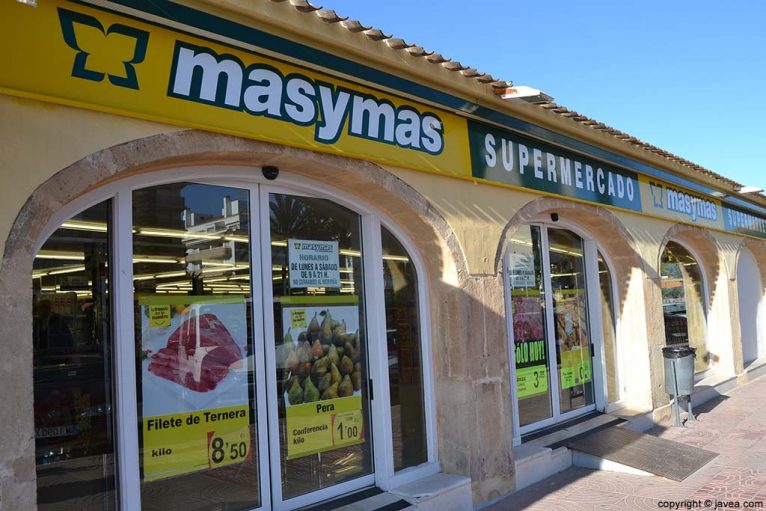 Supermercado MasyMas en la Playa del Arenal de Jávea