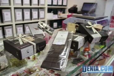 En Cosas de Malú también hay un variados surtido de chocolates sin azúcar