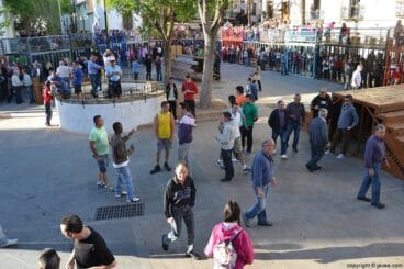 La placeta del Convent se ha llenado de gente a primera hora de la tarde