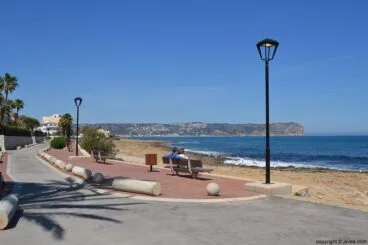 Paseo Marítimo de Cala Blanca