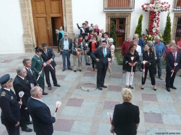 Autoridades en la procesión de la subida del Nazareno de Jávea