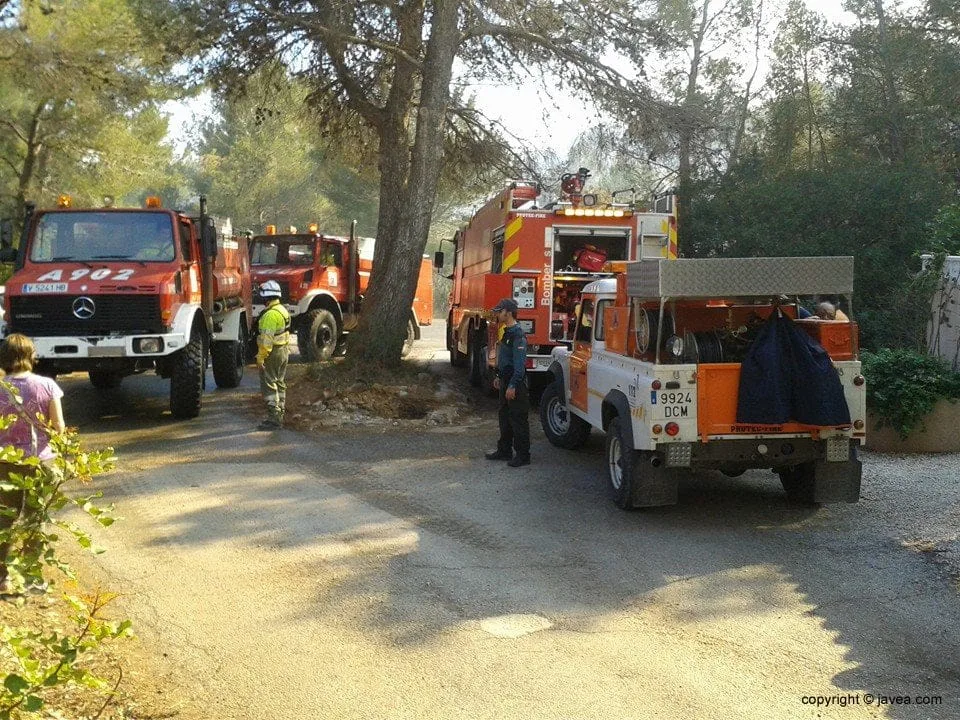 Bomberos incendio Montgó