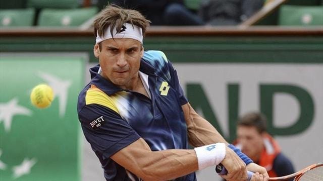 David Ferrer golpeando de reves