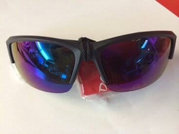Modelo gafas de sol polarizadas