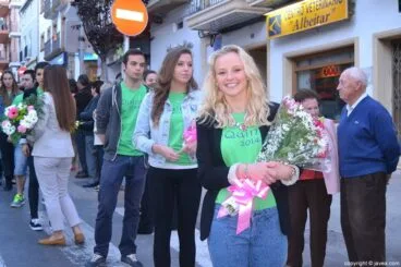 Quintos del 2014 de Jávea  en la ofrenda a Jesús de Nazareno