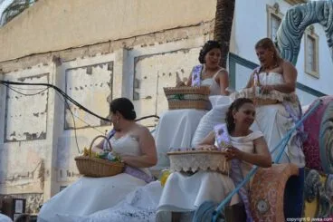Carroza de mayoralesas de las fiestas Mare de Déu de Loreto