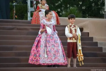 Componentes de la Corte de Honor de Fogueres 2014