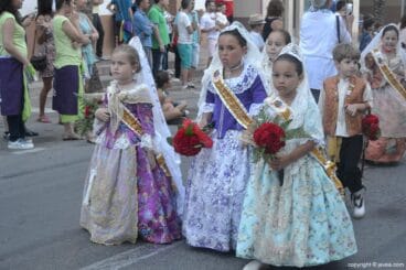 Corte de honor Infantil 2014 en la ofrenda a San Juan