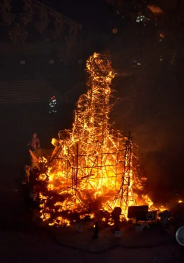 La Foguera de la quintà 2014 durante la cremà