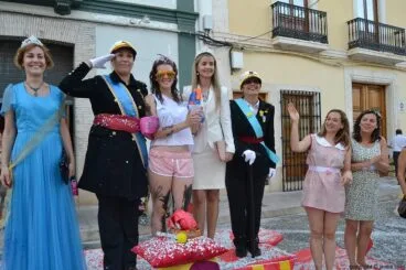 Mar Bisquert Bover con la peña La Poca Vergonya