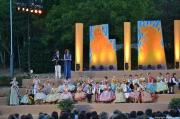 Momento de la proclamación infantil de Fogueres 2014
