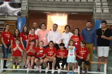 José Chulvi y Juan Luis Cardona con la Escuela de Natación