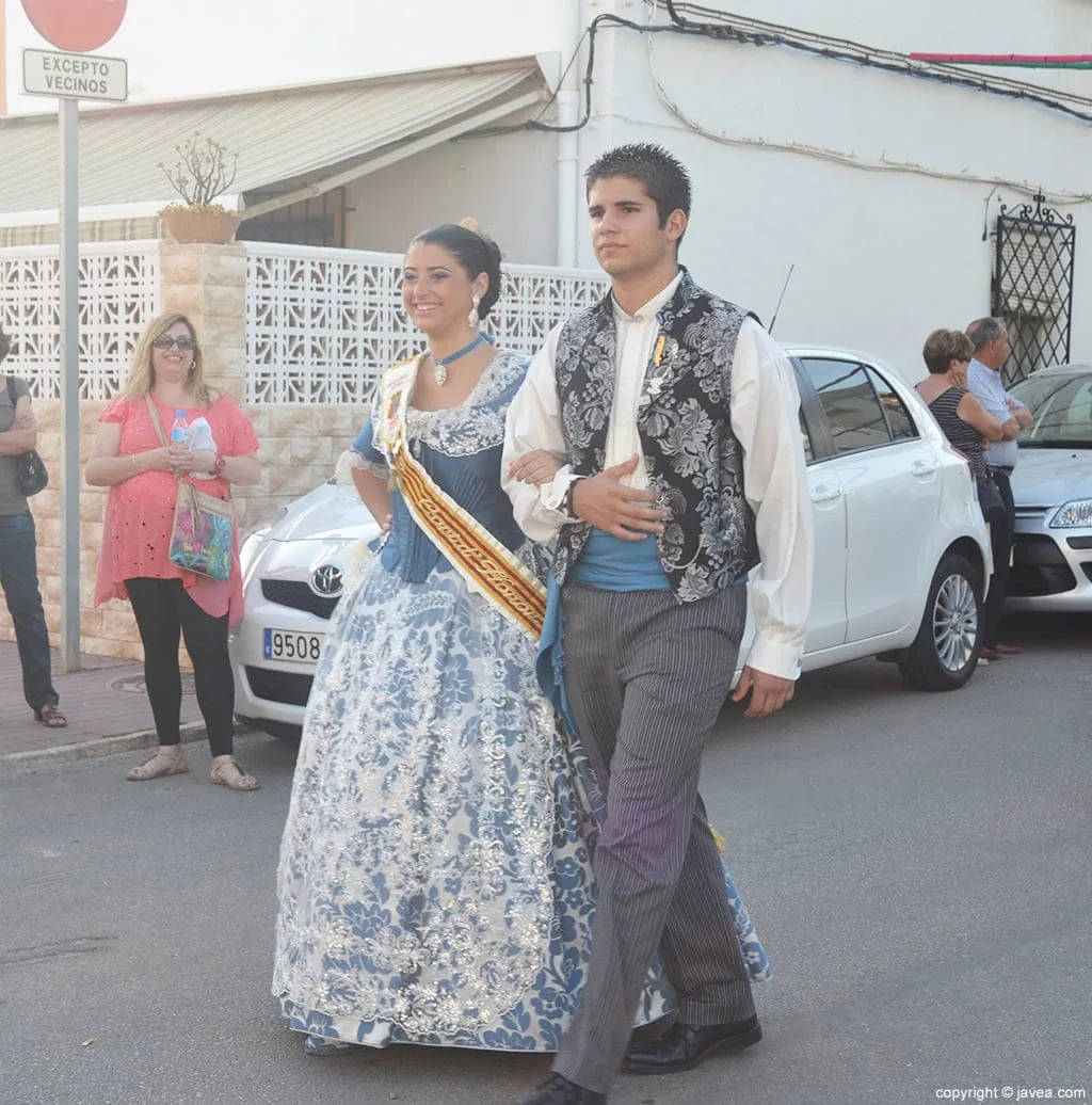 Pareja de quintos 2014 en el pasacalle de los sectores