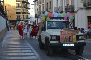 Peñas de Jávea en el desfile de carrozas