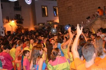 Plaza del Ayuntamiento durante los cánticos a San Juan