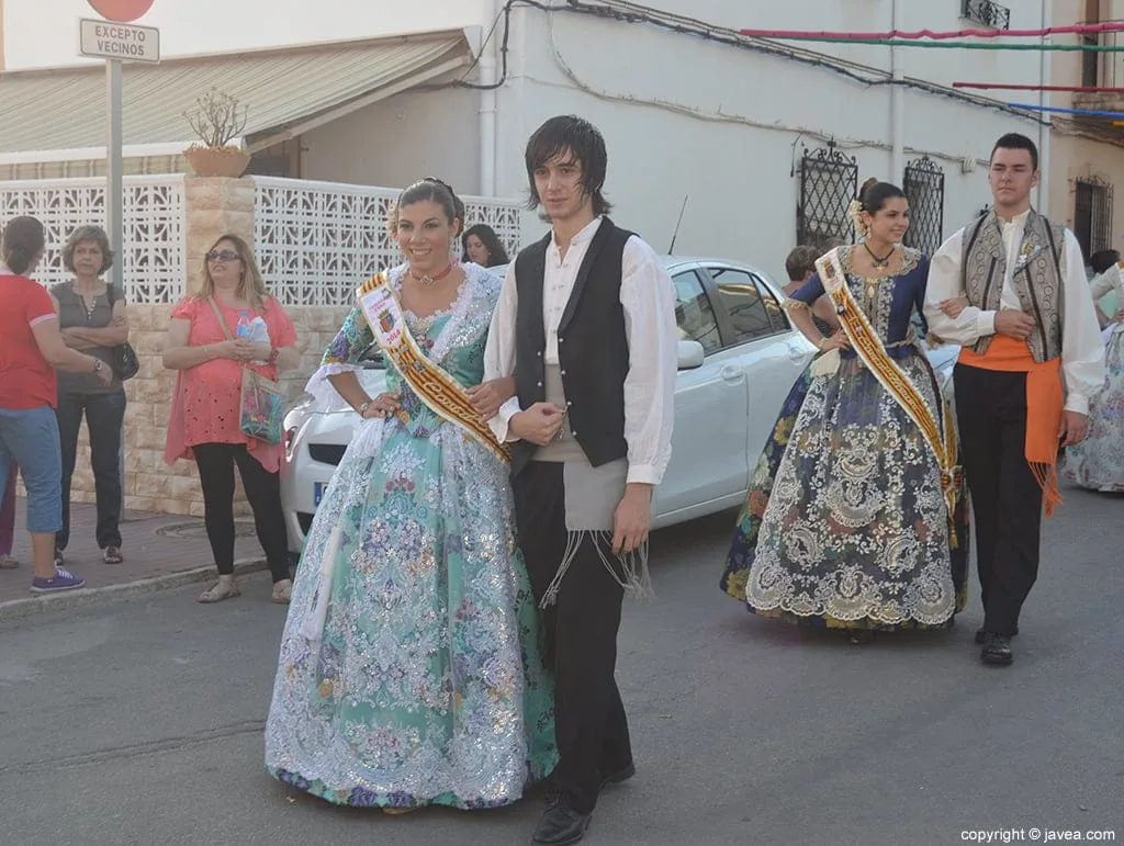 Quintos 2014 de Jávea durante el pasacalle