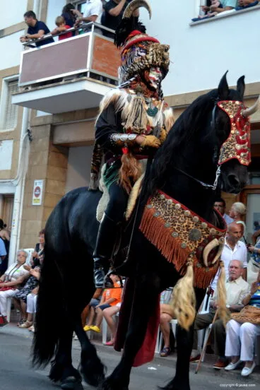 Caballo negro de la Filà Al-Tarik’s de Jávea