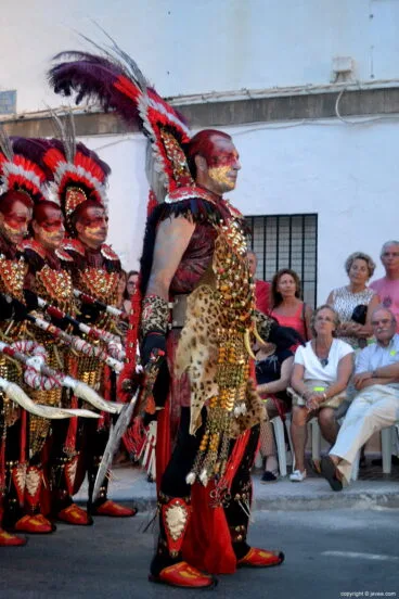 Cabo de escuadra de la Filà Almoriscos en el desfile