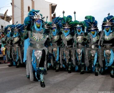 Escuadra masculina de la Filà Jalufos en el desfile de gala