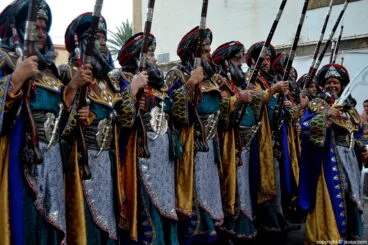 Filà Almoradins en el desfile de gala del sábado