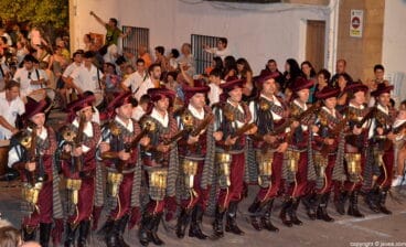 Filà Capitana durante el desfile