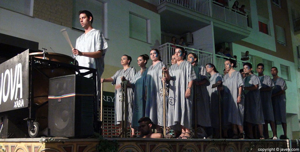 Grup Polifònic Ars Nova de Xàbia en el boato del desfile de Moros y Crisitanos de 2013