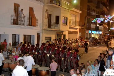 La Filà capitana contrabandistes cerrando el desfile de gala