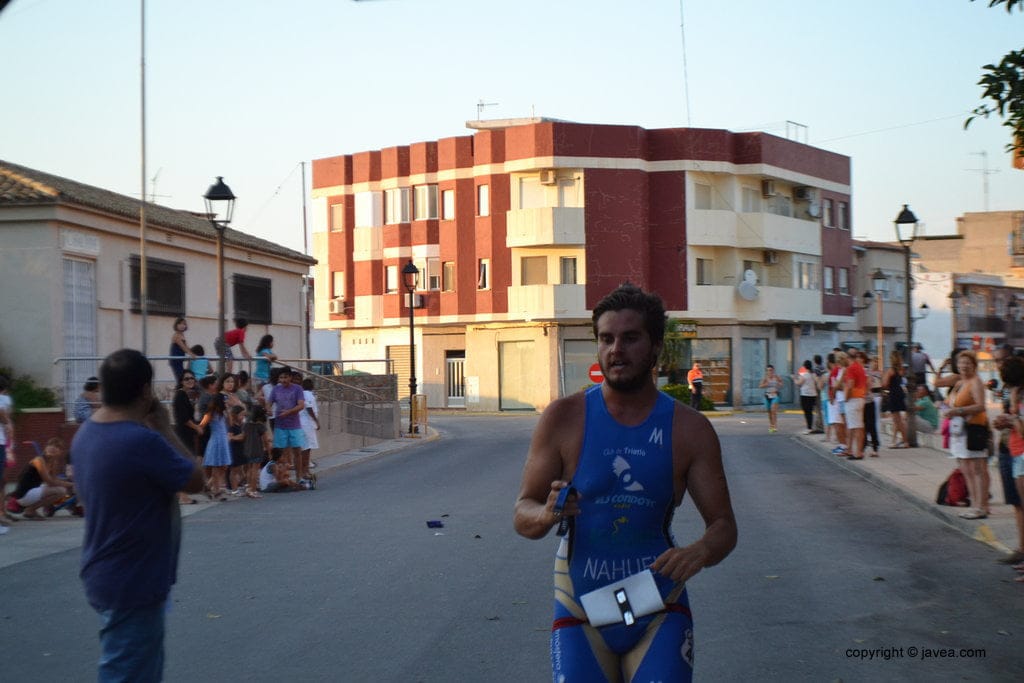 Nahuel Gómez entrando en meta