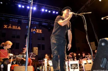 El director de la Sant Andreu Jazz Band Joan Chamorro