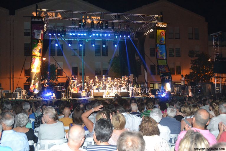 Final de la actuación de la Sant Andreu Jazz Ban en el Xàbia Jazz