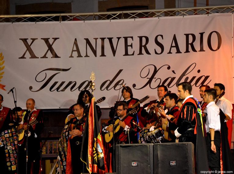 La Tuna de Xàbia celebrando su XX Aniversario