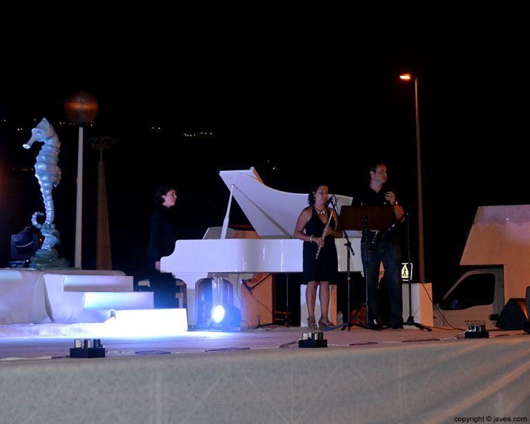 Música en directo en la presentación de las fiestas Mare de Déu de Loreto 2014