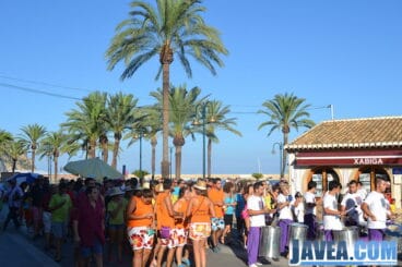 Peñas de Aduanas del Mar durante la celebración del día de las peñas