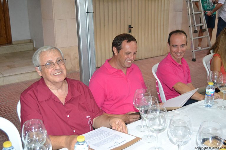 Asistentes a la I Cata de Vinos organizada por la Comissió de Festes Mare de Déu de Loreto