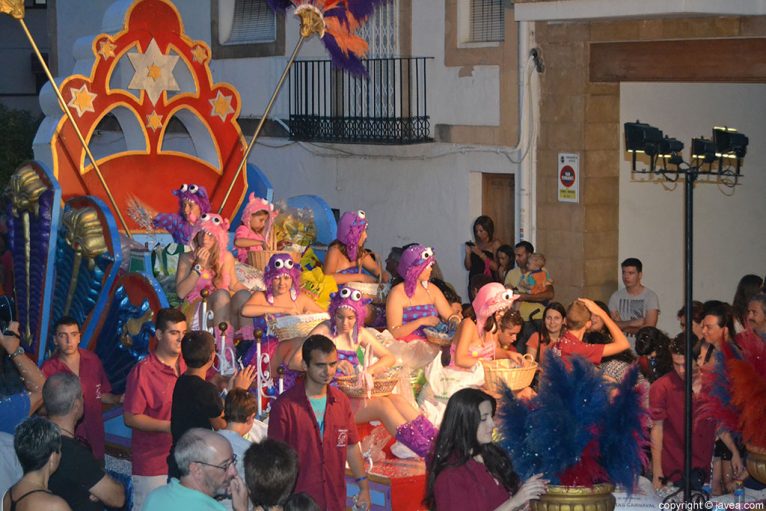 Cabalgata de carrozas de las fiestas Mare de Déu de Loreto de Jávea