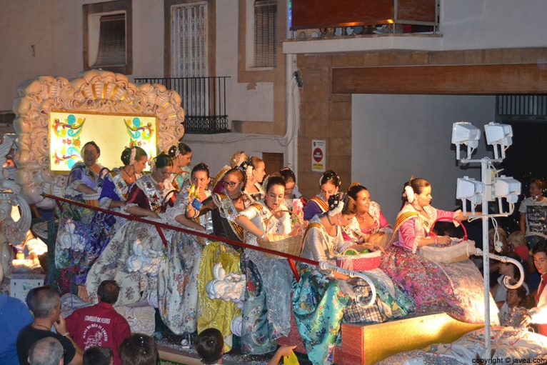 Carroza de Fogueres 2014 en las fiestas Mare de Déu de Loreto